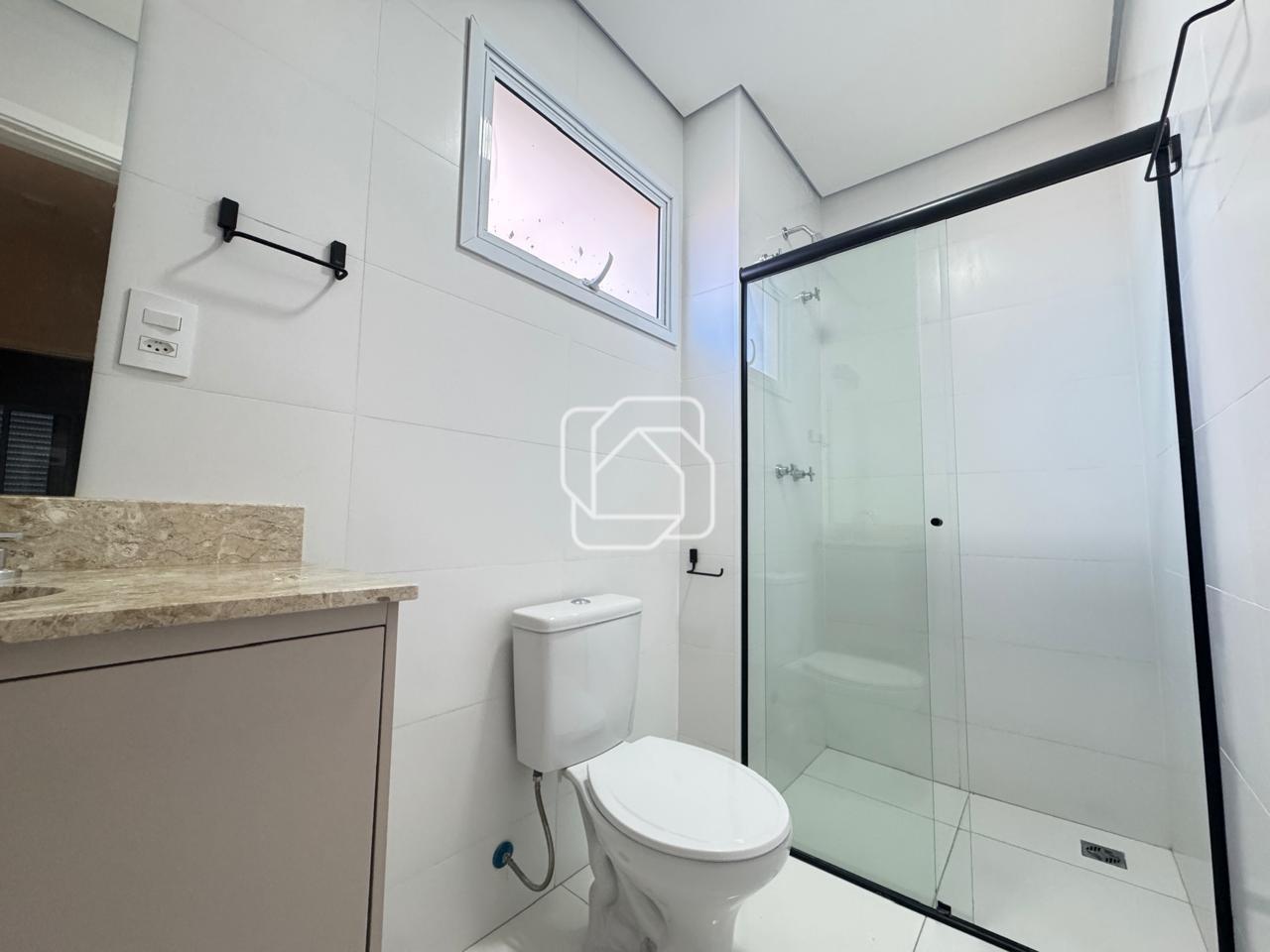 Apartamento para aluguel em Indaiatuba - SP - EDIFICÍO VILA DO PARQUE: BANHEIRO SOCIAL