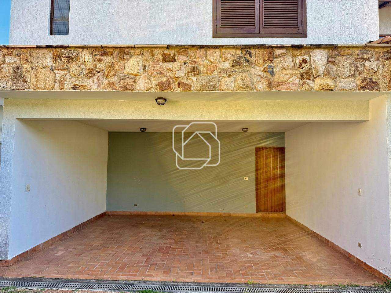 Casa de Condomínio à venda em Itu - SP - Condomínio Campos de Santo Antônio: Garagem