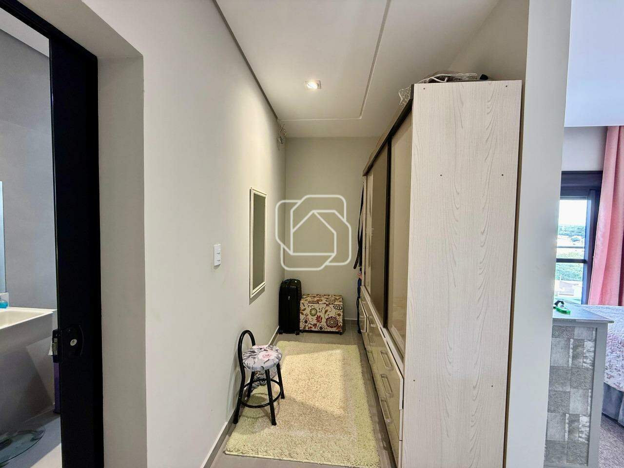Casa de Condomínio à venda em Itu - SP - Condomínio Gardenville: Corredor