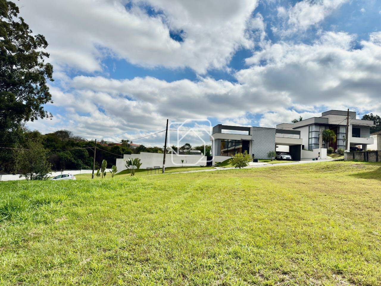 Terreno à venda em Itu - SP - Parque Village Castelo: Visão geral do terreno