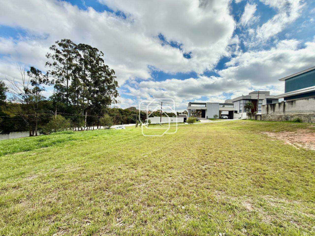 Terreno à venda em Itu - SP - Parque Village Castelo: Visão geral do terreno