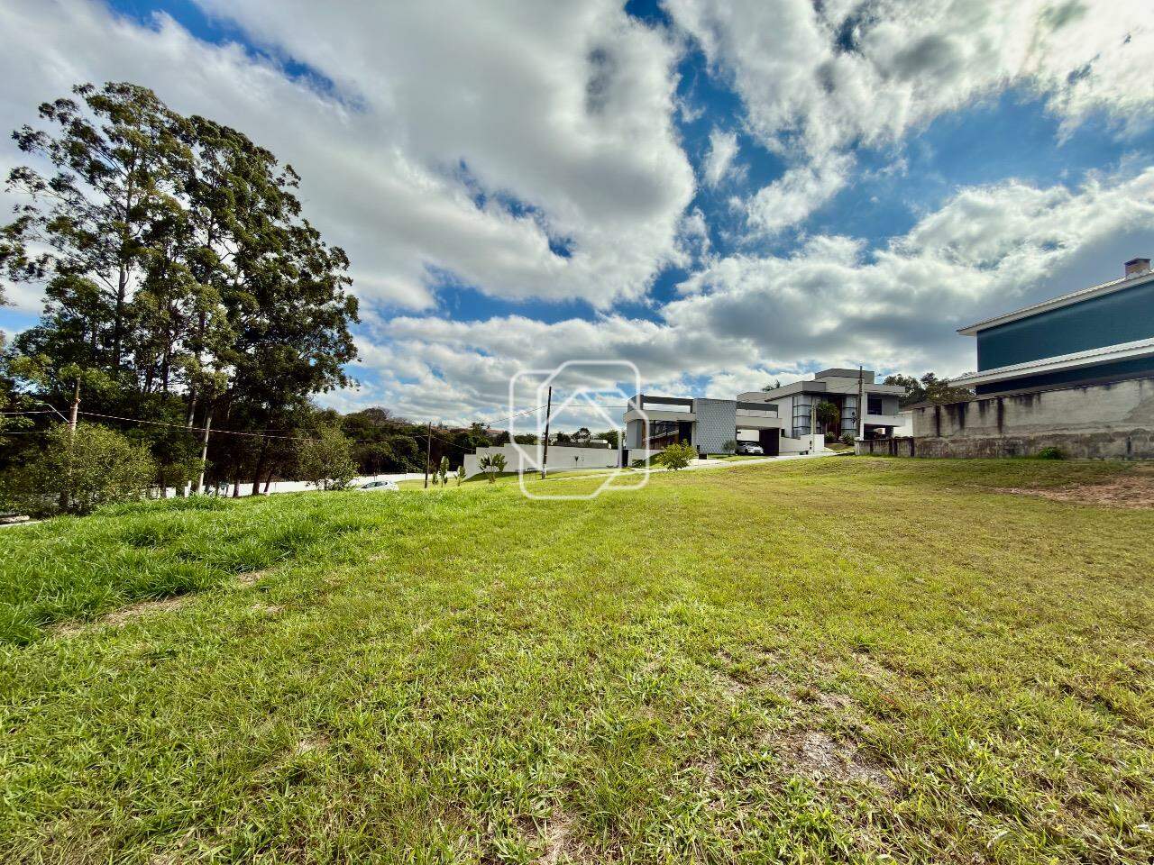 Terreno à venda em Itu - SP - Parque Village Castelo: Visão geral do terreno