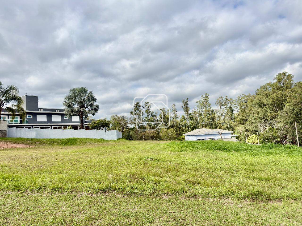 Terreno à venda em Itu - SP - Parque Village Castelo: Visão geral do terreno