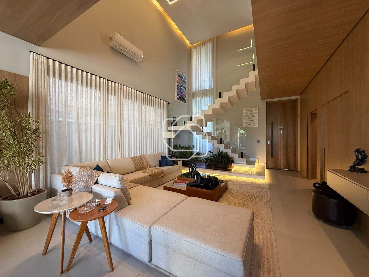Casa à venda em Indaiatuba - SP - Residencial Creta: Sala de estar