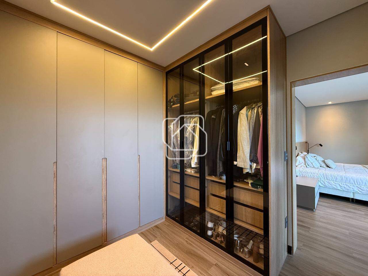Casa à venda em Indaiatuba - SP - Residencial Creta: Closet