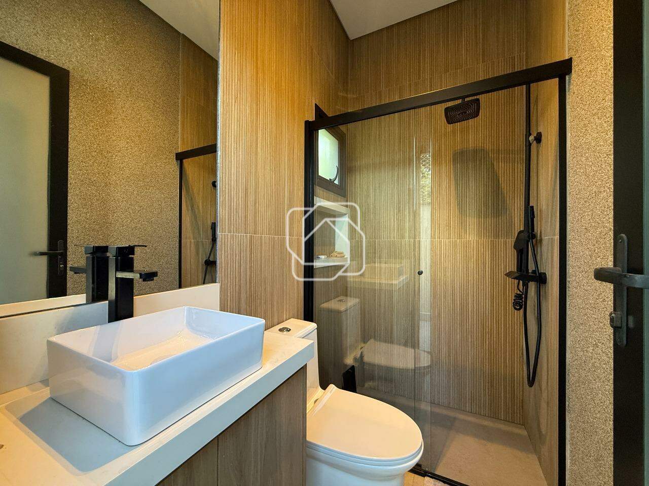 Casa à venda em Indaiatuba - SP - Residencial Creta: Banheiro