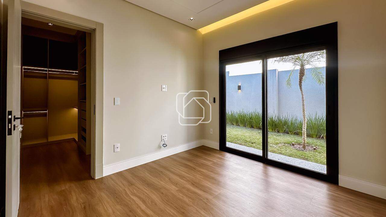 Casa de Condomínio à venda em Indaiatuba - SP - Parque Villa dos Pinheiros: Dormitório