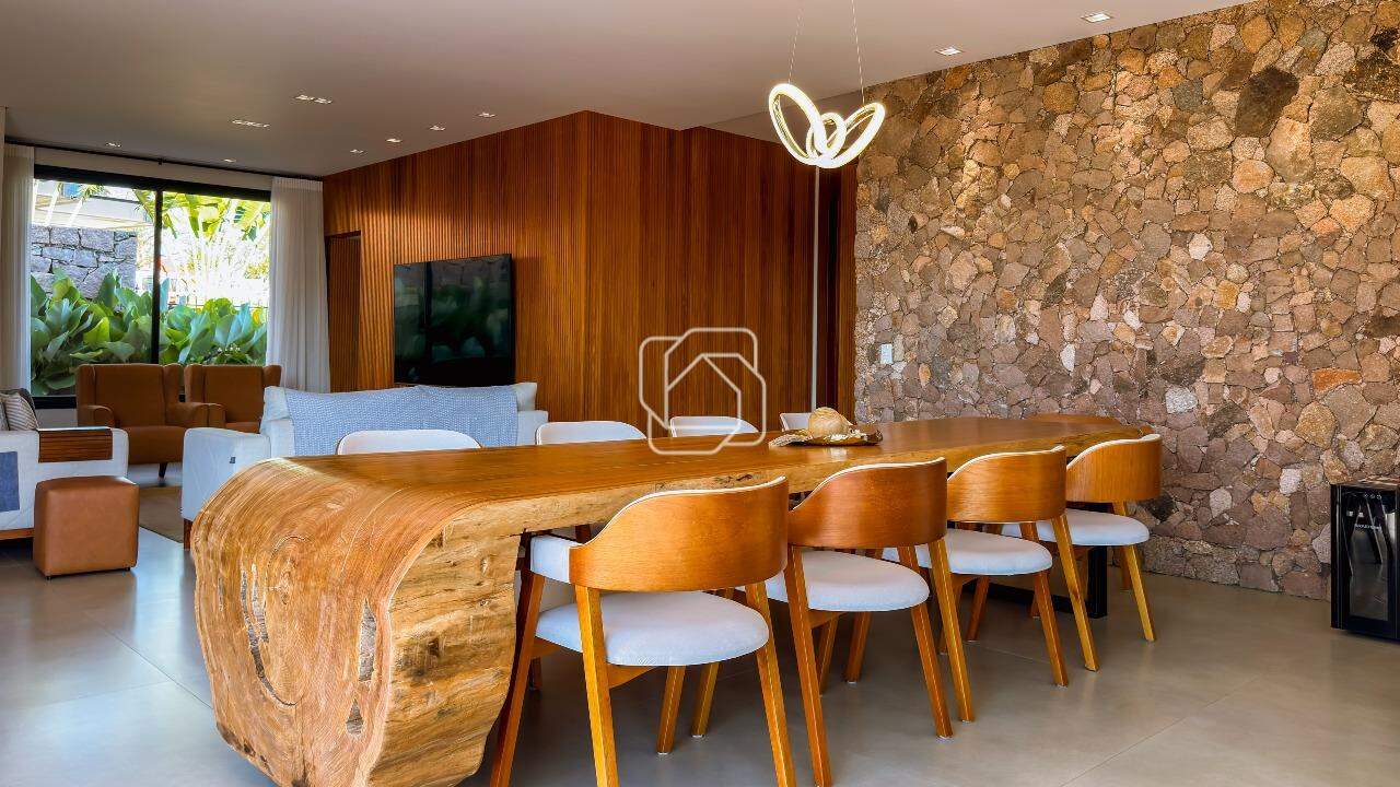 Casa de Condomínio à venda em Indaiatuba - SP - Jardins do Golfe Residencial Indaiatuba: Sala de jantar