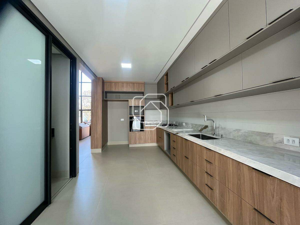 Casa de Condomínio à venda em Salto - SP - Jardim Guarujá: Cozinha integrada