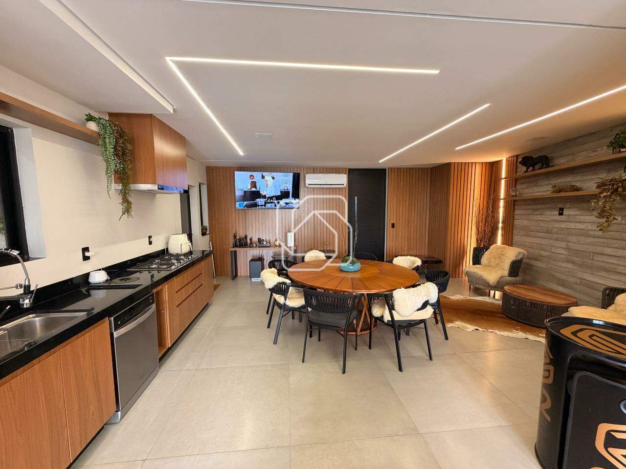 Casa de Condomínio para aluguel em Indaiatuba - SP - Vila Inglesa: 