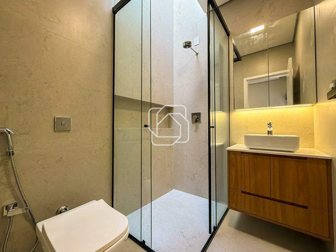 Casa de Condomínio à venda em Indaiatuba - SP - Jardim Residencial Dona Maria Cândida: Banheiro