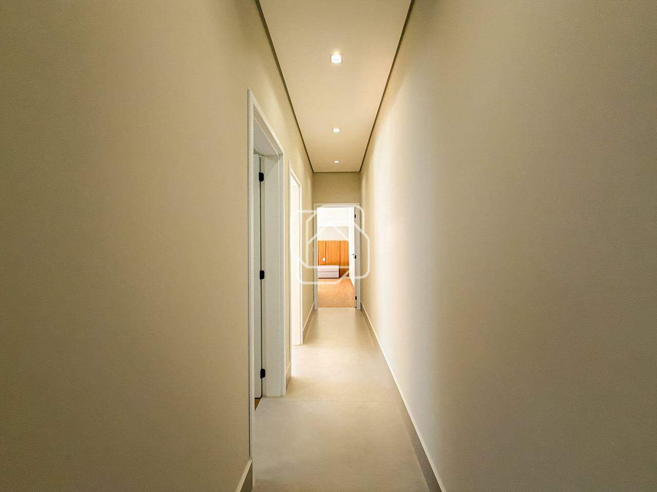 Casa de Condomínio à venda em Indaiatuba - SP - Jardim Residencial Dona Maria Cândida: Corredor