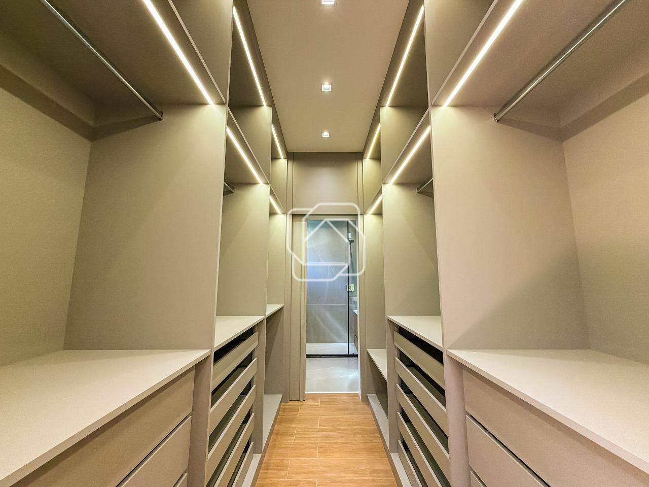 Casa de Condomínio à venda em Indaiatuba - SP - Jardim Residencial Dona Maria Cândida: Closet
