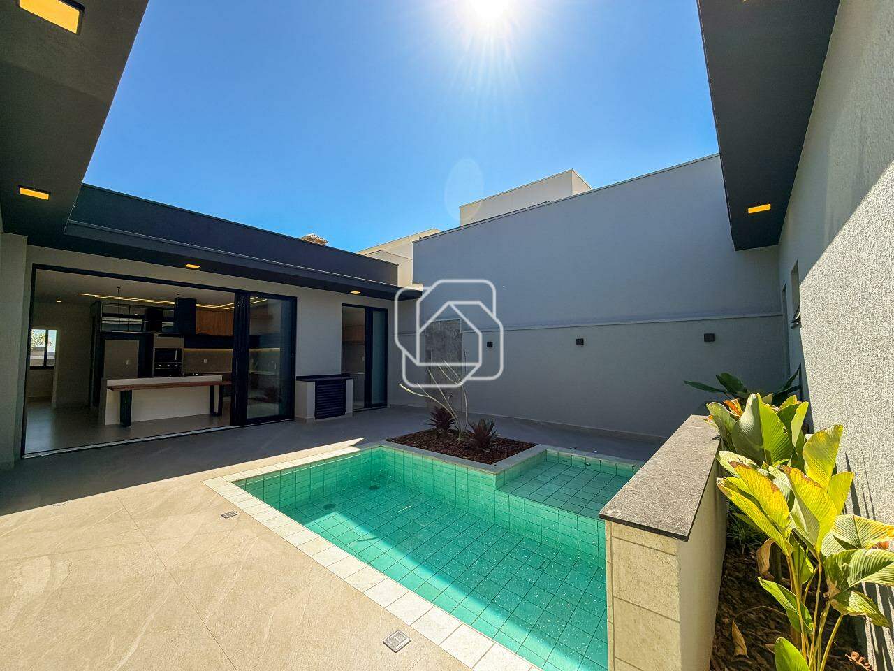 Casa de Condomínio à venda em Indaiatuba - SP - Jardim Residencial Dona Maria Cândida: Área da piscina
