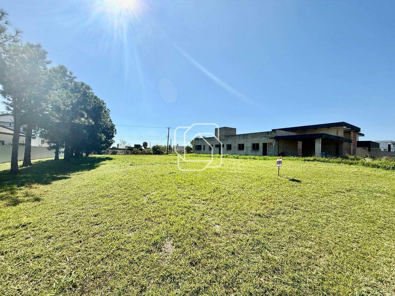 Terreno à venda em Salto - SP - Condomínio Fazenda Palmeiras Imperiais: Visão ampla do terreno