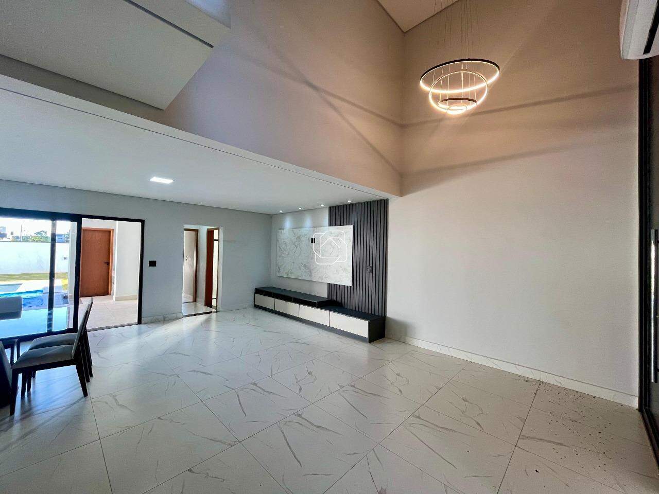 Casa de Condomínio para aluguel em Salto - SP - Portal dos Bandeirantes Salto:
