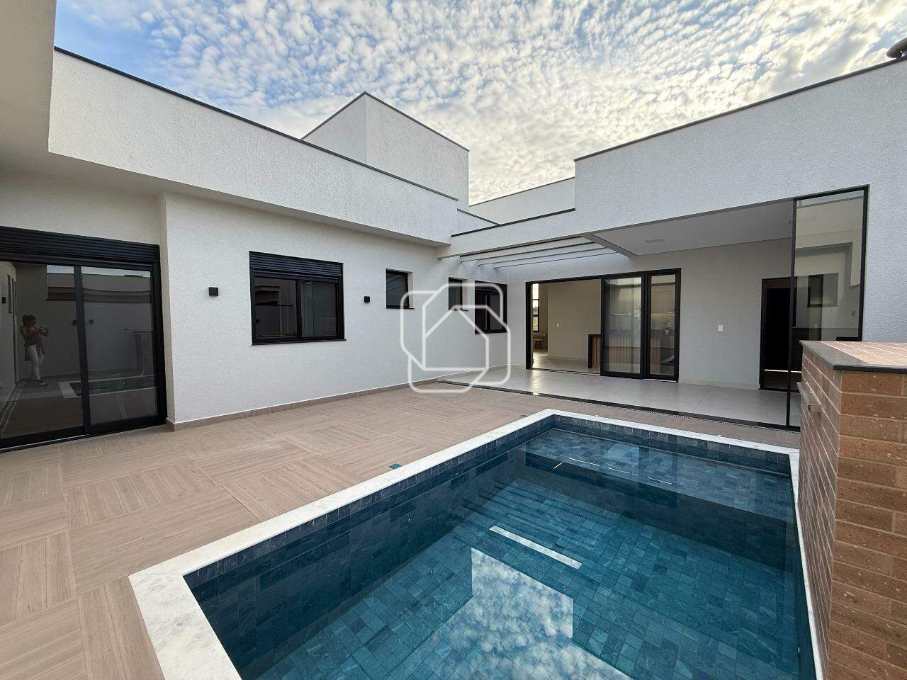Casa de Condomínio à venda em Indaiatuba - SP - Jardim Laguna: Área da piscina