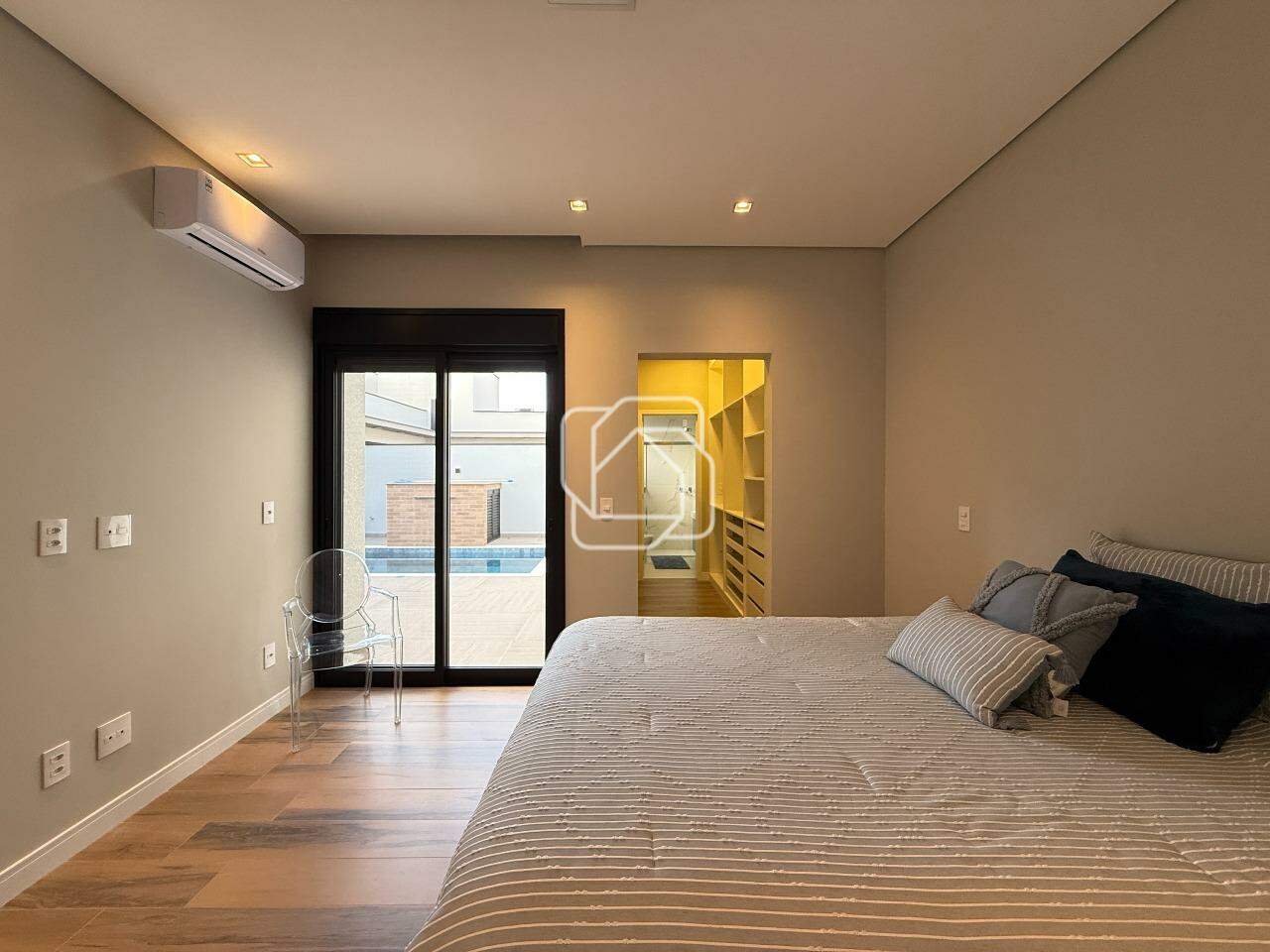 Casa de Condomínio à venda em Indaiatuba - SP - Jardim Laguna: Dormitório