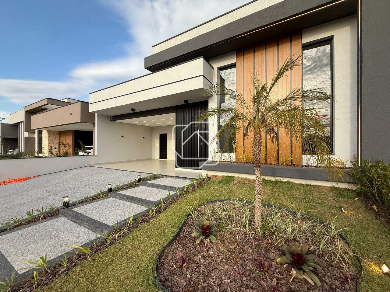 Casa de Condomínio à venda em Indaiatuba - SP - Jardim Laguna: Fachada