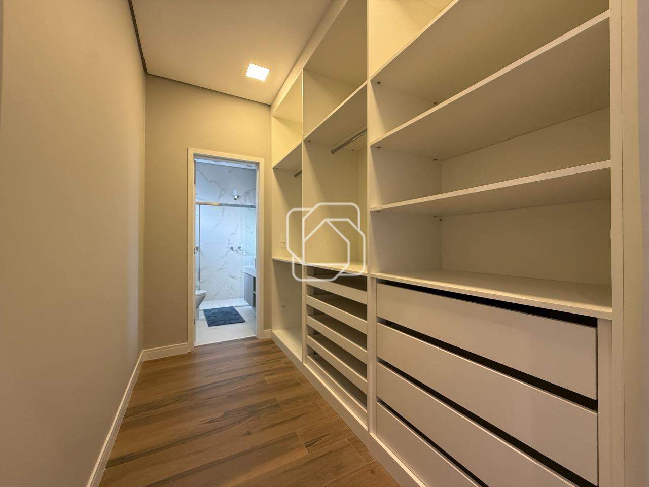 Casa de Condomínio à venda em Indaiatuba - SP - Jardim Laguna: Closet