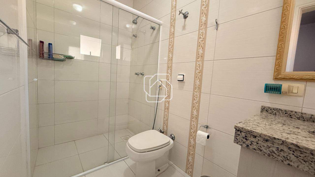 Casa de Condomínio à venda em Itu - SP - Parque Village Castelo: Banheiro