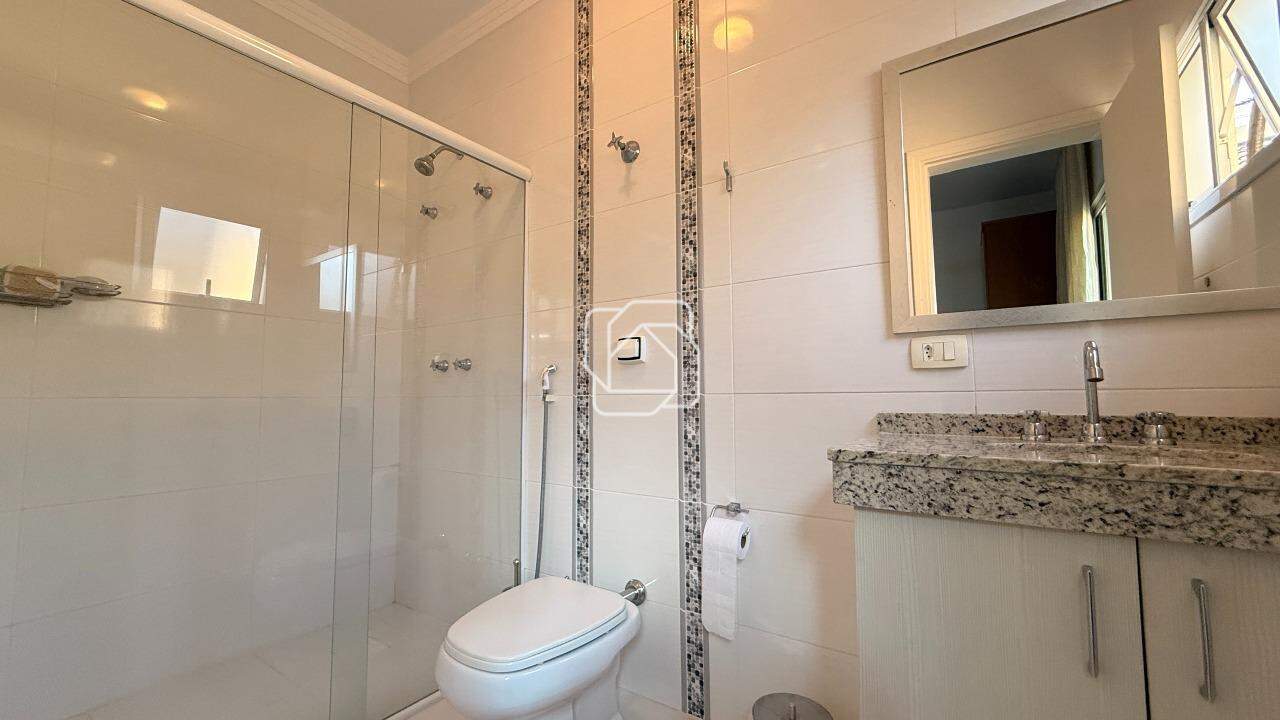 Casa de Condomínio à venda em Itu - SP - Parque Village Castelo: Banheiro
