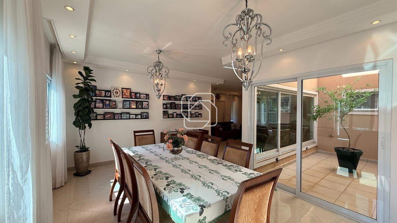 Casa de Condomínio à venda em Itu - SP - Parque Village Castelo: Sala de jantar