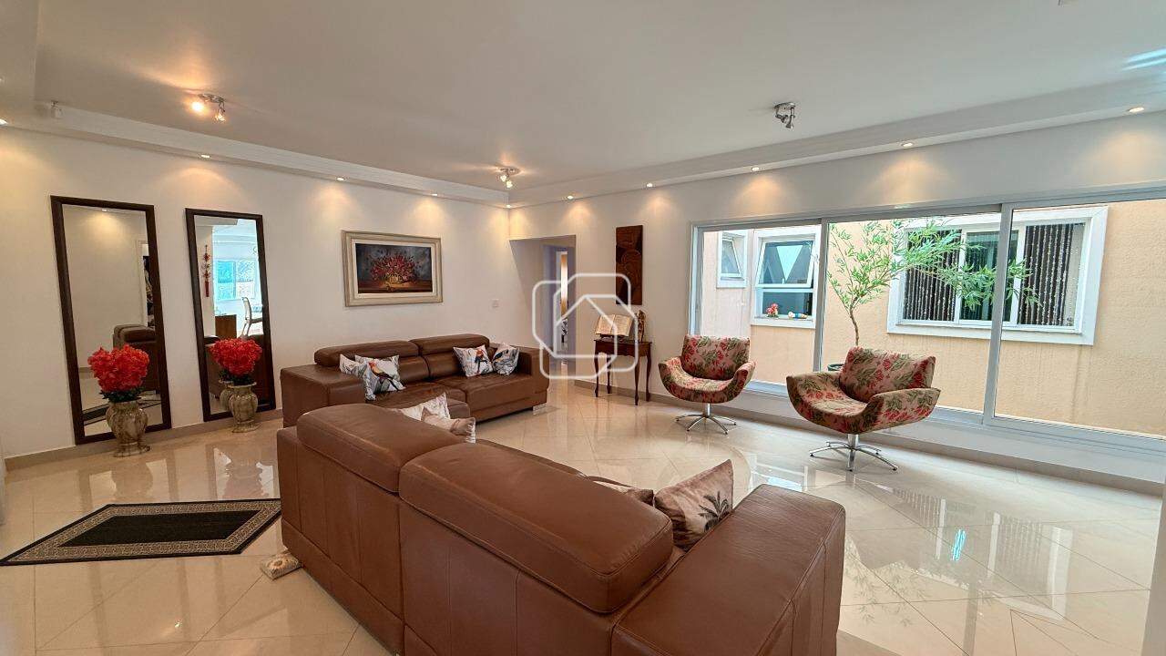 Casa de Condomínio à venda em Itu - SP - Parque Village Castelo: Sala de estar