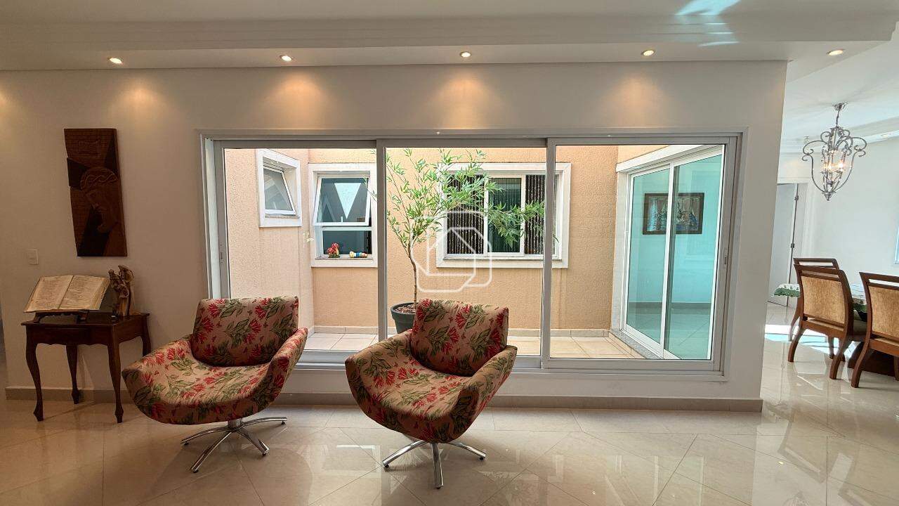 Casa de Condomínio à venda em Itu - SP - Parque Village Castelo: Sala de estar