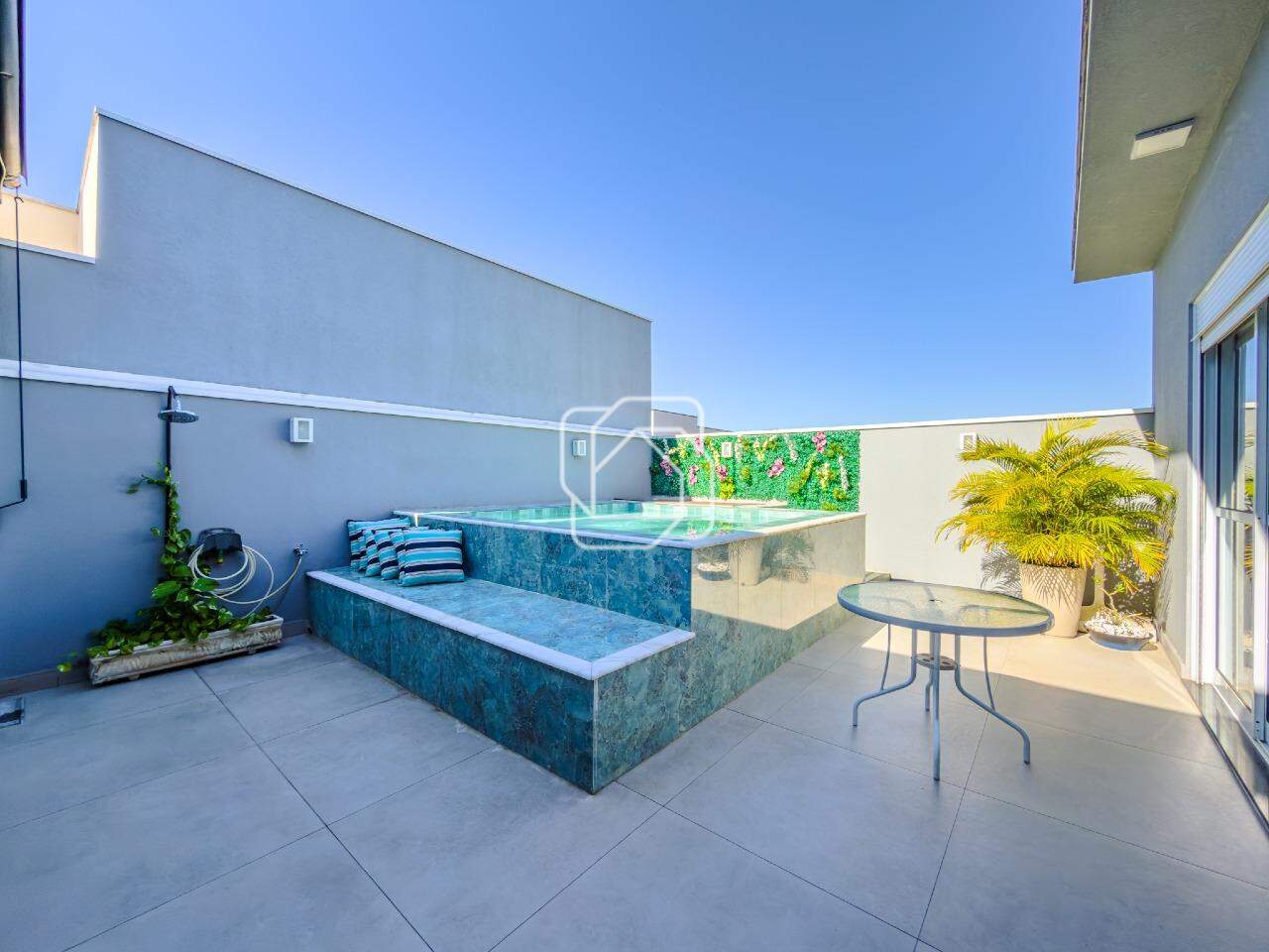 Casa de Condomínio à venda em Indaiatuba - SP - Jardim Residencial Dona Maria José: Área da piscina
