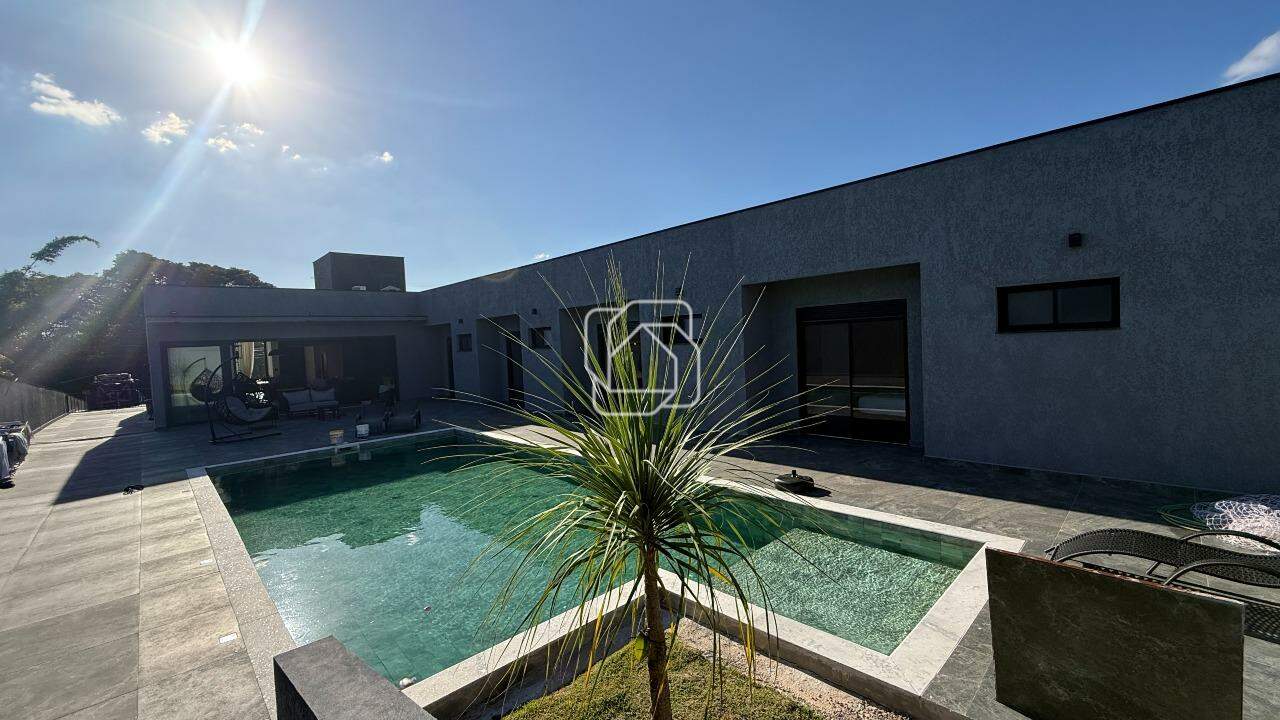 Casa de Condomínio à venda em Salto - SP - Terras de Mont Serrat: Área da piscina