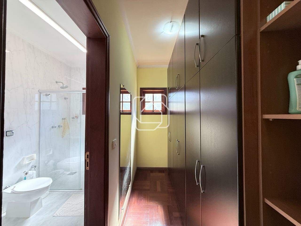 Casa de Condomínio à venda em Salto - SP - Condomínio Monte Belo: Closet (suíte)