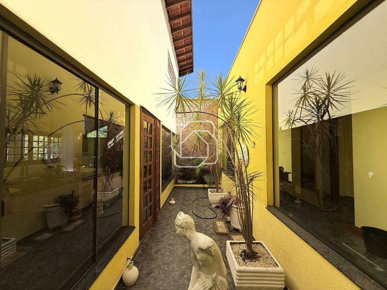 Casa de Condomínio à venda em Salto - SP - Condomínio Monte Belo: Área de luz
