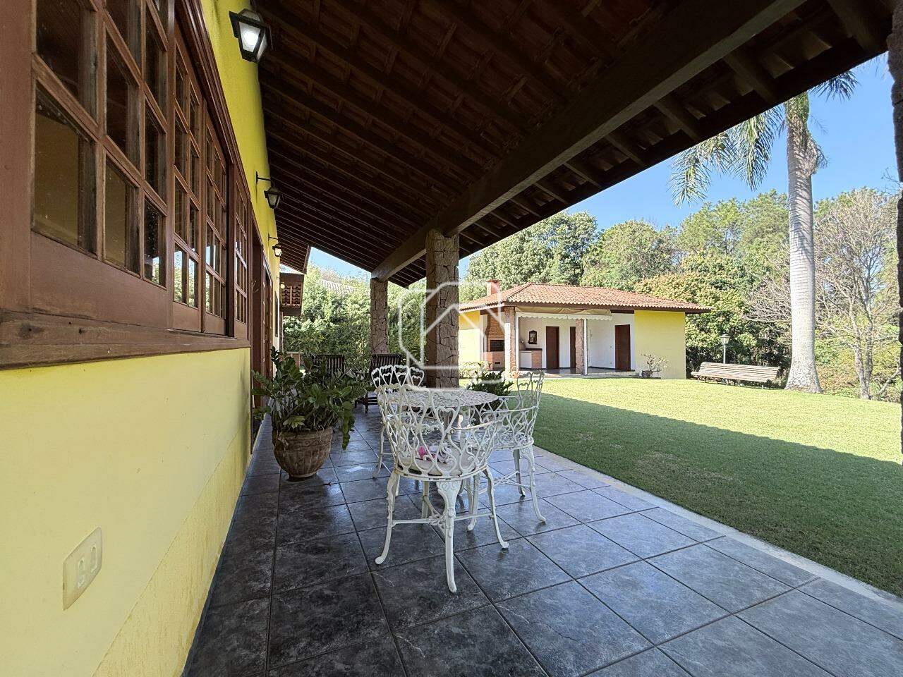 Casa de Condomínio à venda em Salto - SP - Condomínio Monte Belo: Varanda