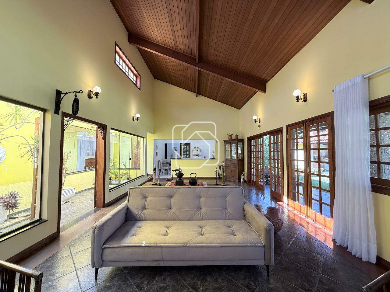 Casa de Condomínio à venda em Salto - SP - Condomínio Monte Belo: Sala de estar