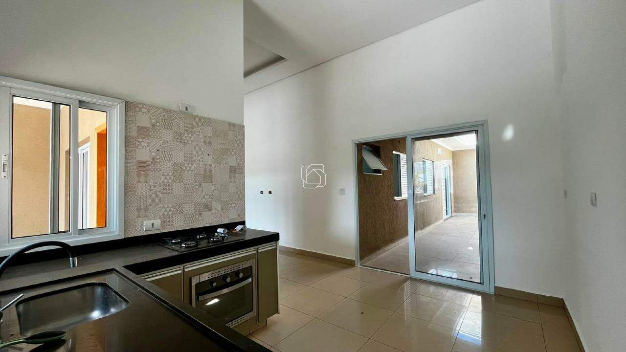 Casa de Condomínio para aluguel em Salto - SP - Village Moutonnée: