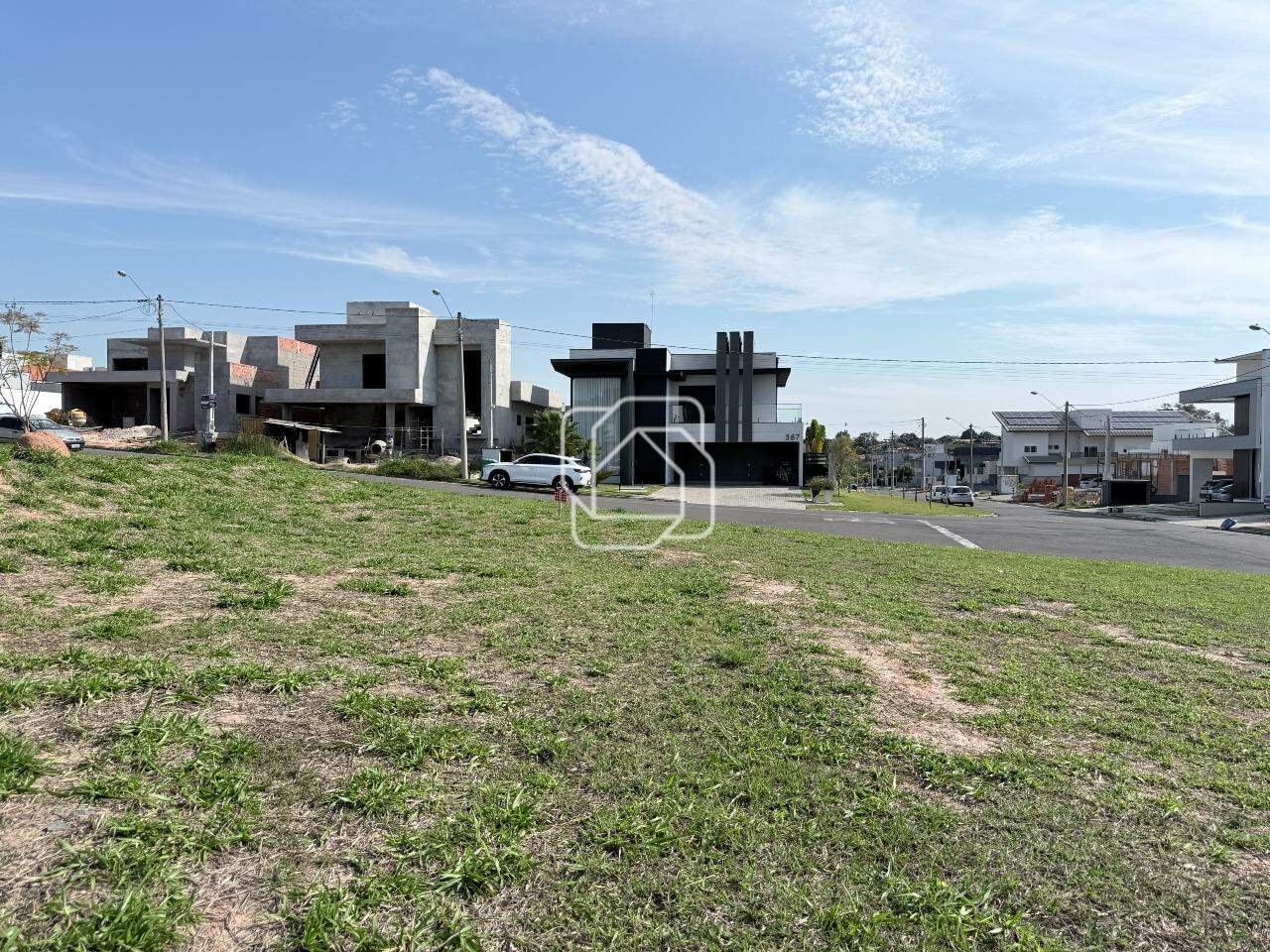 Terreno à venda em Salto - SP - Portal dos Bandeirantes: Visão ampla do terreno