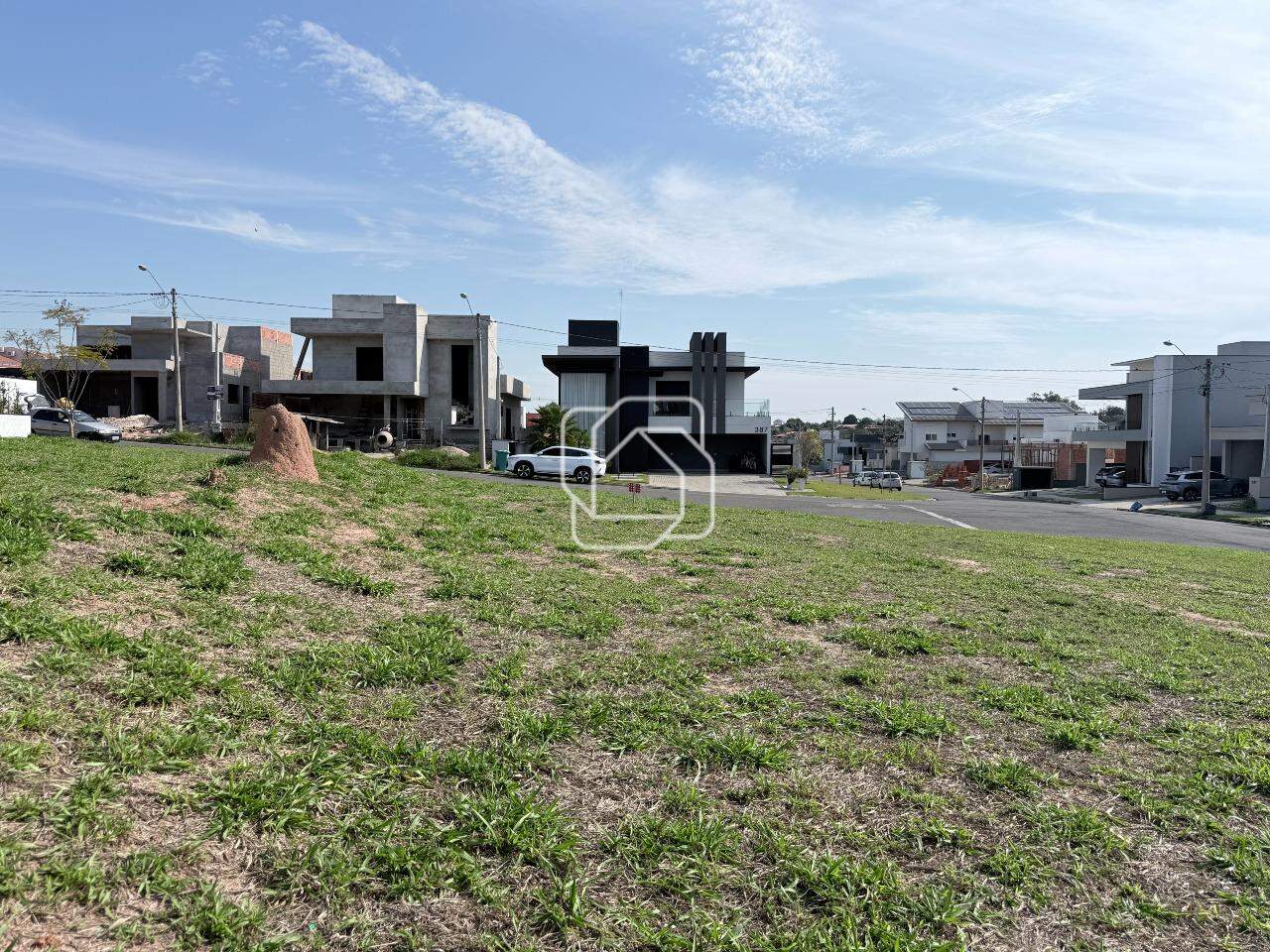 Terreno à venda em Salto - SP - Portal dos Bandeirantes: Visão ampla do terreno
