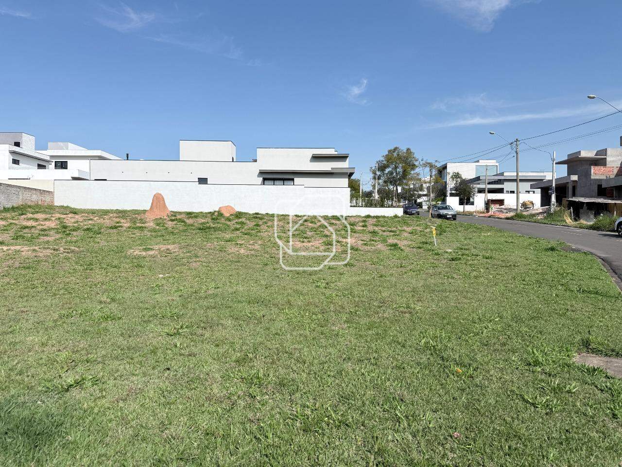 Terreno à venda em Salto - SP - Portal dos Bandeirantes: Visão ampla do terreno