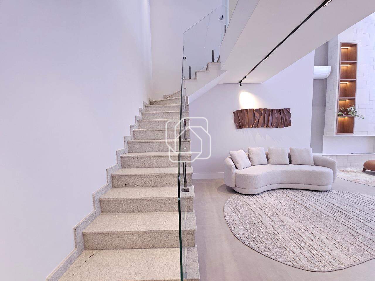 Apartamento para aluguel em Indaiatuba - SP - The Park View: Escadas