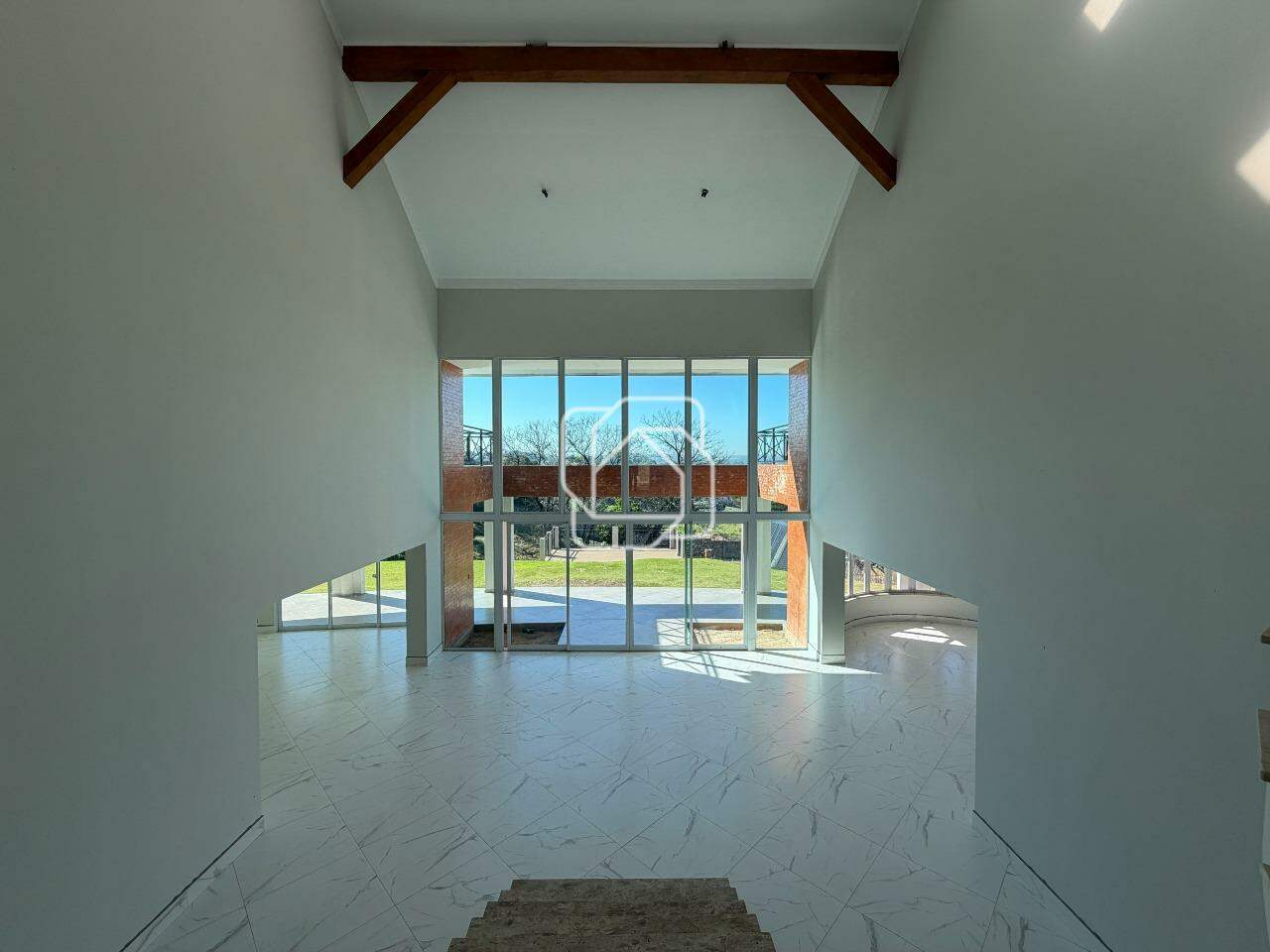 Casa de Condomínio à venda em Indaiatuba - SP - Chácara Polaris: Hall