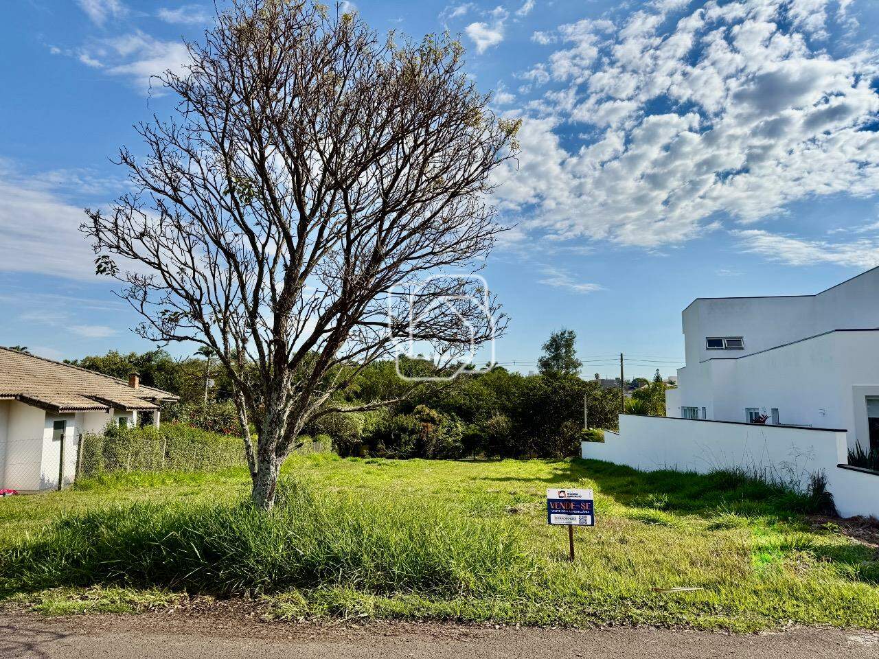 Terreno à venda em Salto - SP - Condomínio Fazenda Palmeiras Imperiais: Visão ampla do terreno
