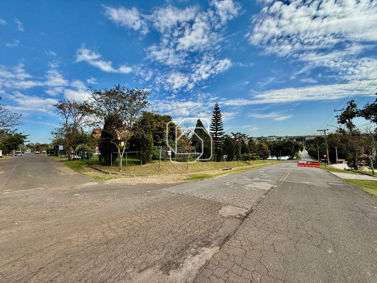 Terreno à venda em Salto - SP - Condomínio Fazenda Palmeiras Imperiais: Visão ampla do terreno