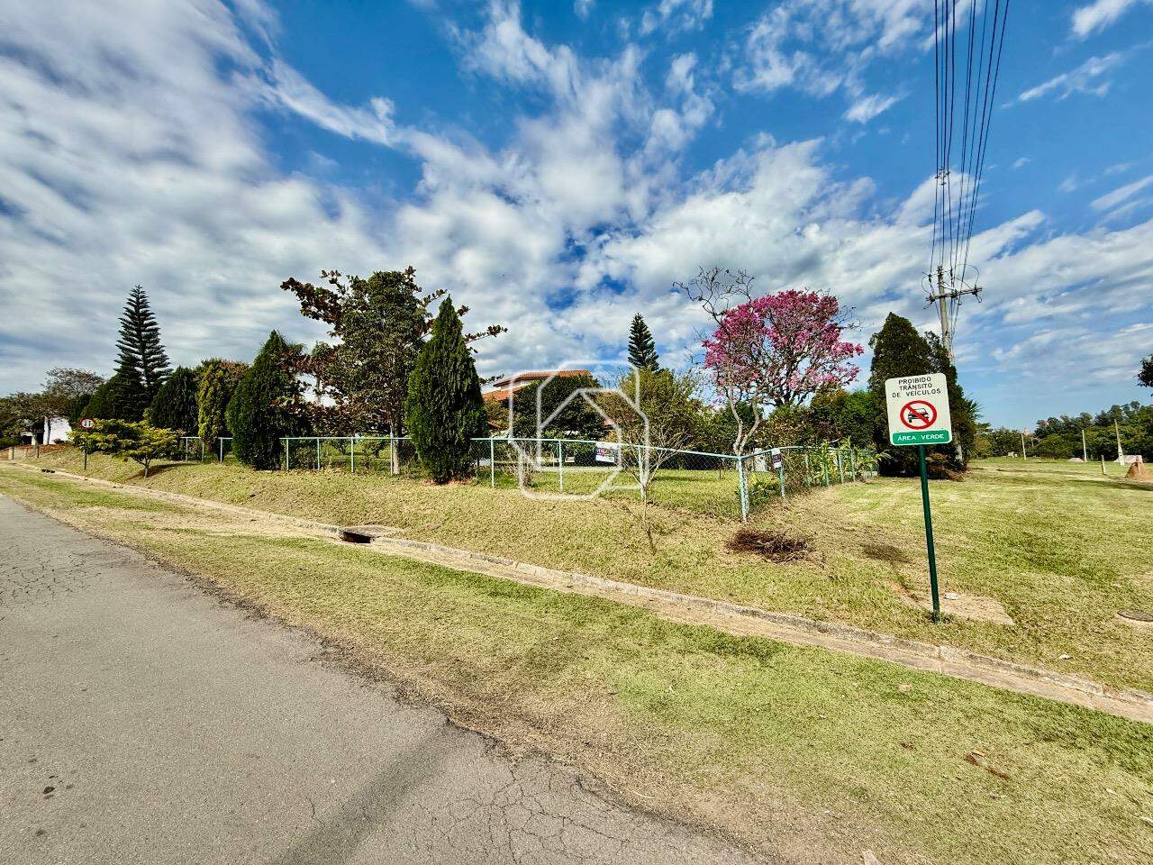 Terreno à venda em Salto - SP - Condomínio Fazenda Palmeiras Imperiais: Visão ampla do terreno