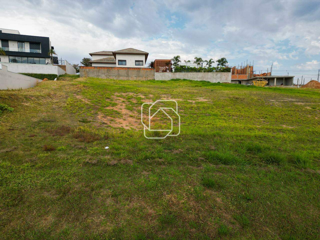 Terreno à venda em Itu - SP - Condomínio Xapada Parque Ytu: Visão ampla do terreno