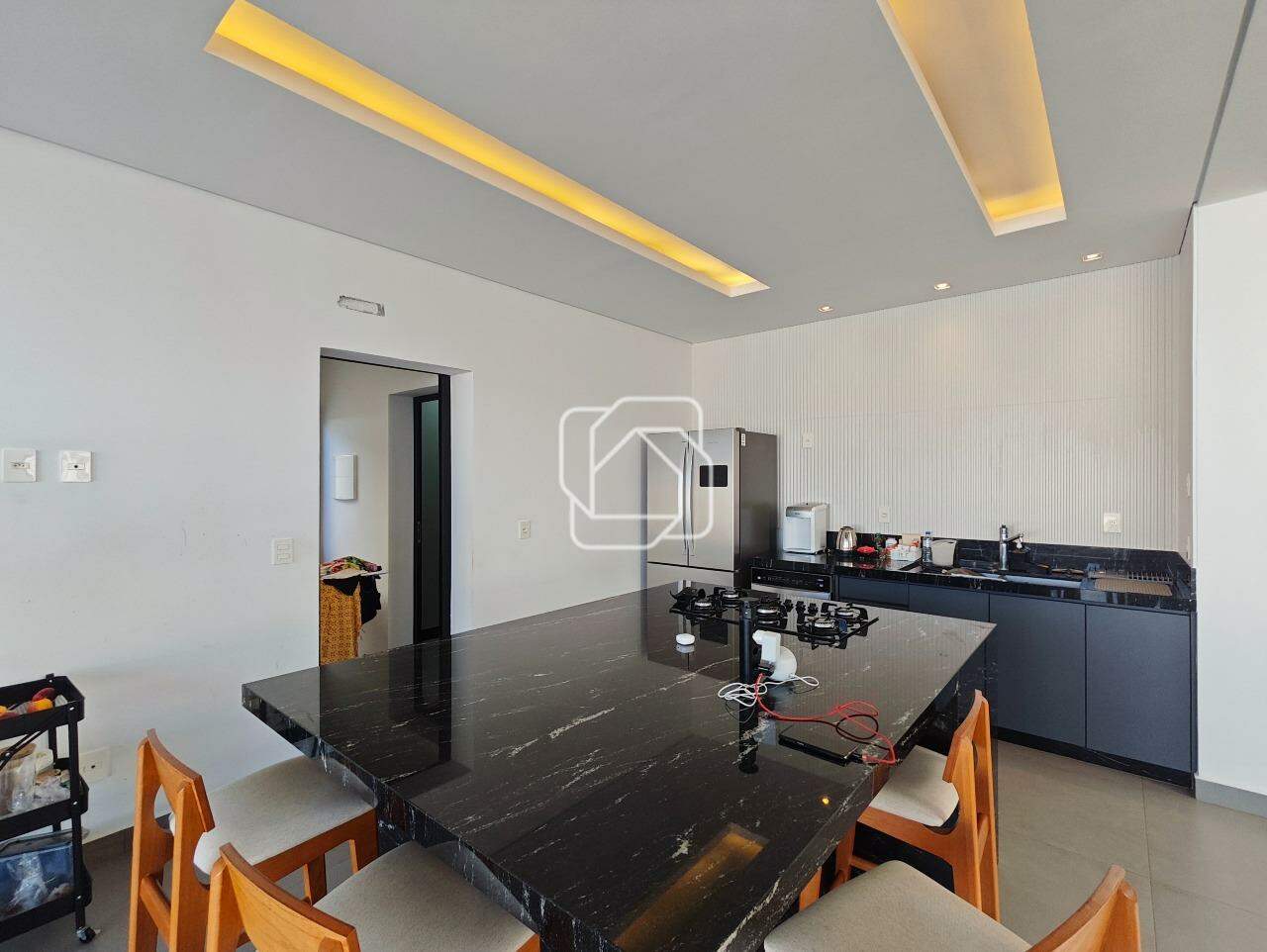 Casa de Condomínio à venda em Indaiatuba - SP - Jardim dos Lagos: Cozinha