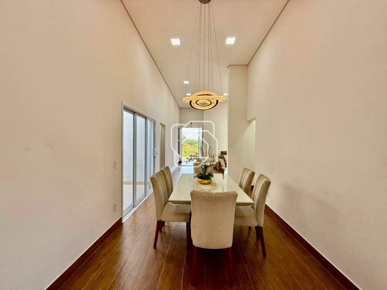 Casa de Condomínio à venda em Itu - SP - Portal da Vila Rica : Sala de jantar