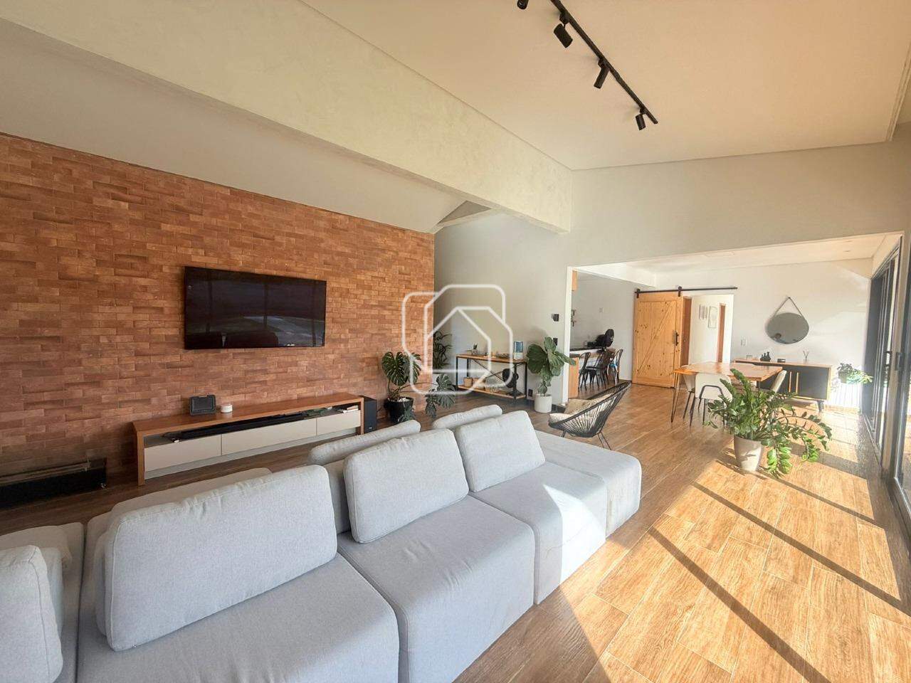 Casa de Condomínio à venda em Itu - SP - Santa Inês: Sala de estar