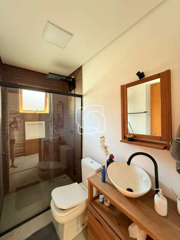 Casa de Condomínio à venda em Itu - SP - Santa Inês: Banheiro