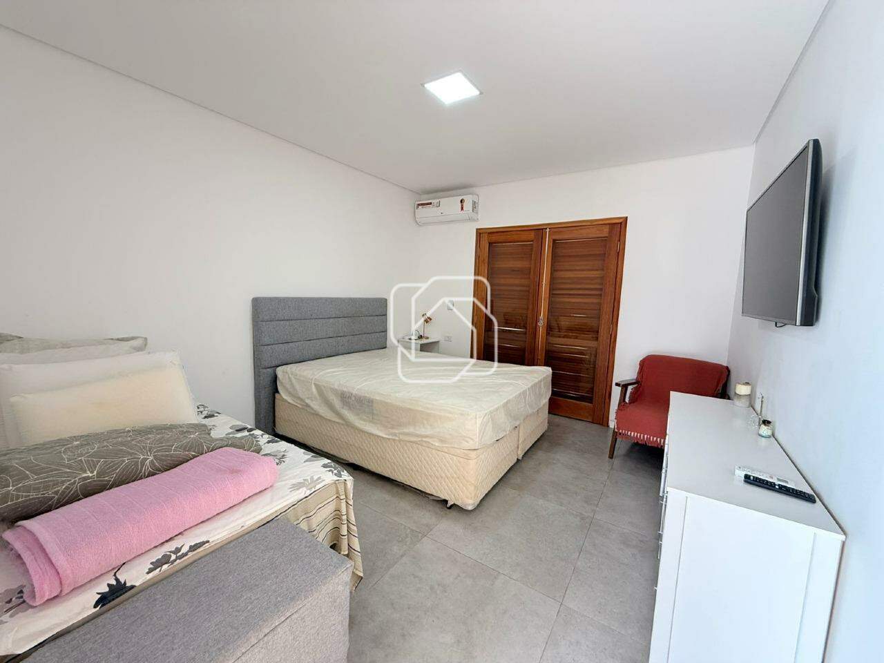 Casa de Condomínio à venda em Itu - SP - Santa Inês: Banheiro
